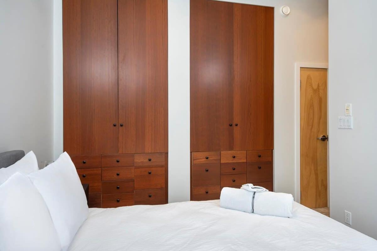 Willa Nn - The Flame - Downtown 1-Bed 2-Bath Whitehorse Zewnętrze zdjęcie