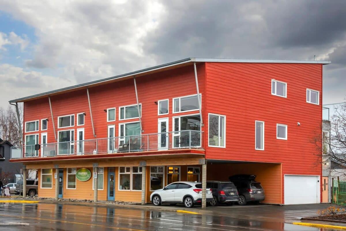 Willa Nn - The Flame - Downtown 1-Bed 2-Bath Whitehorse Zewnętrze zdjęcie
