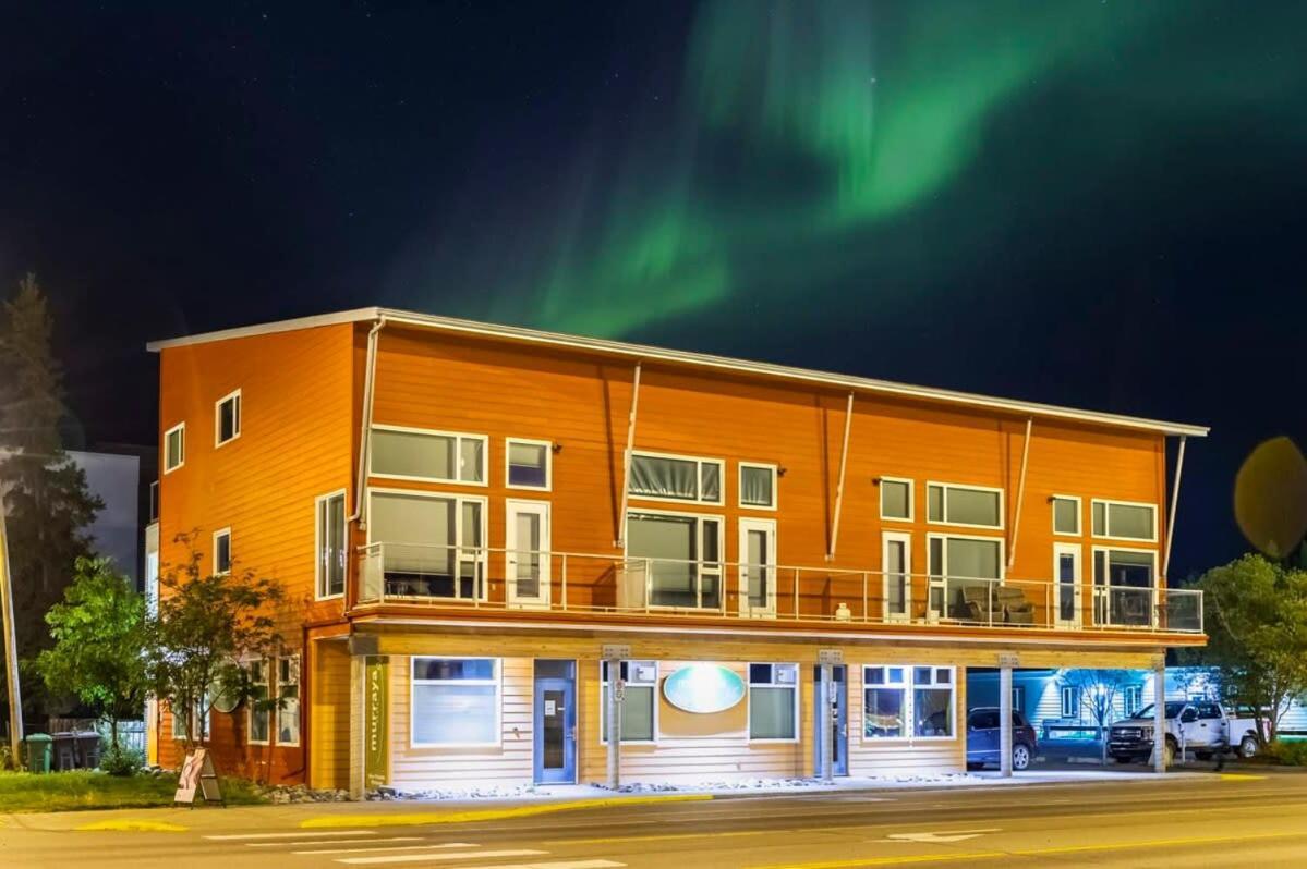 Willa Nn - The Flame - Downtown 1-Bed 2-Bath Whitehorse Zewnętrze zdjęcie